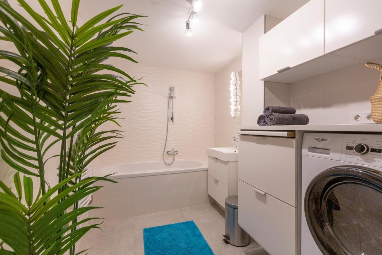 Unique Central 3 Floor Home With 4Bdrm, 3Bthrm ブダペスト エクステリア 写真