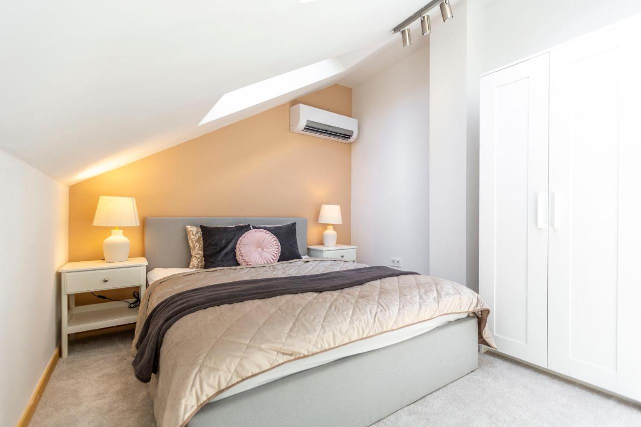 Unique Central 3 Floor Home With 4Bdrm, 3Bthrm ブダペスト エクステリア 写真