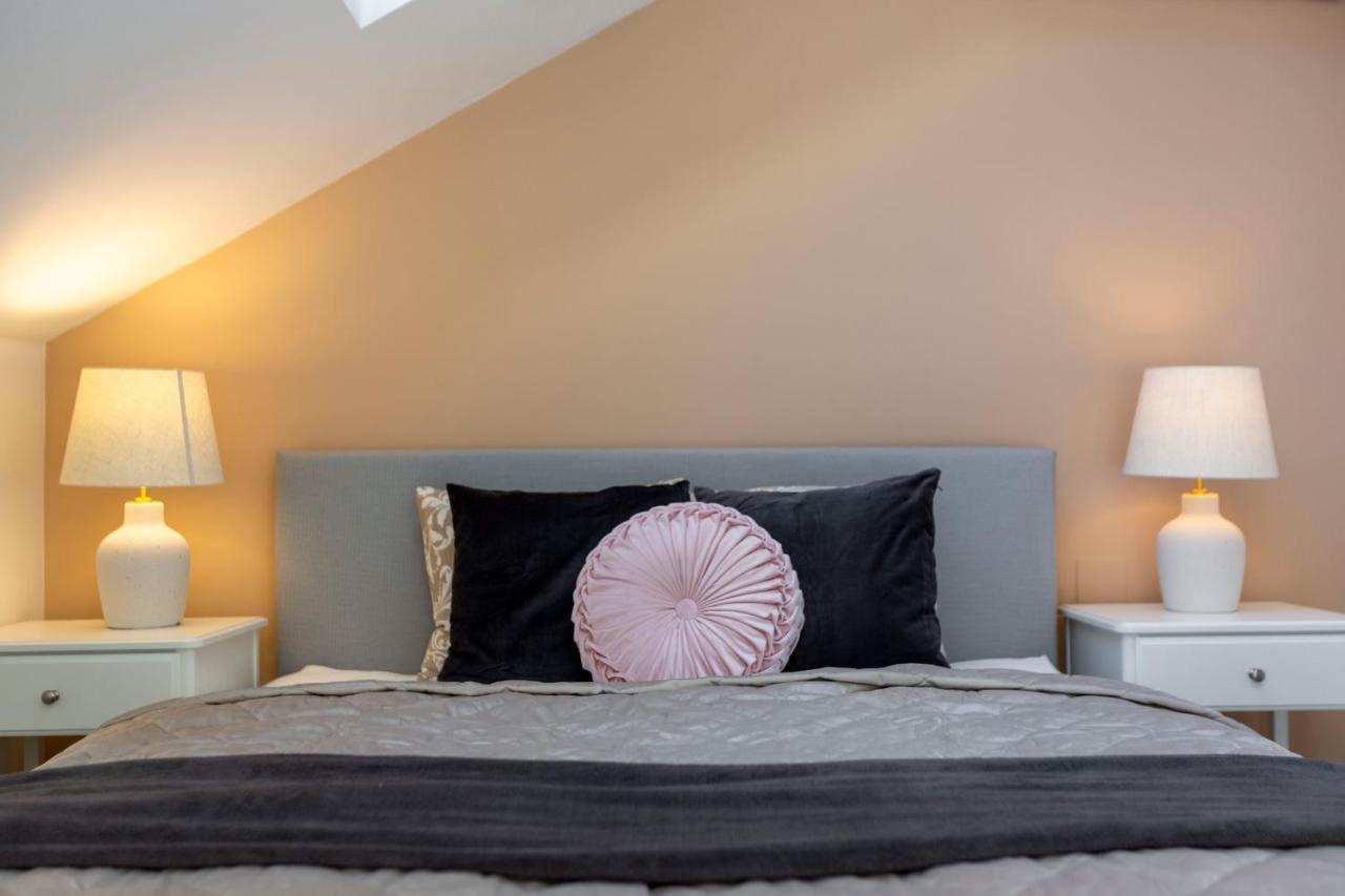 Unique Central 3 Floor Home With 4Bdrm, 3Bthrm ブダペスト エクステリア 写真